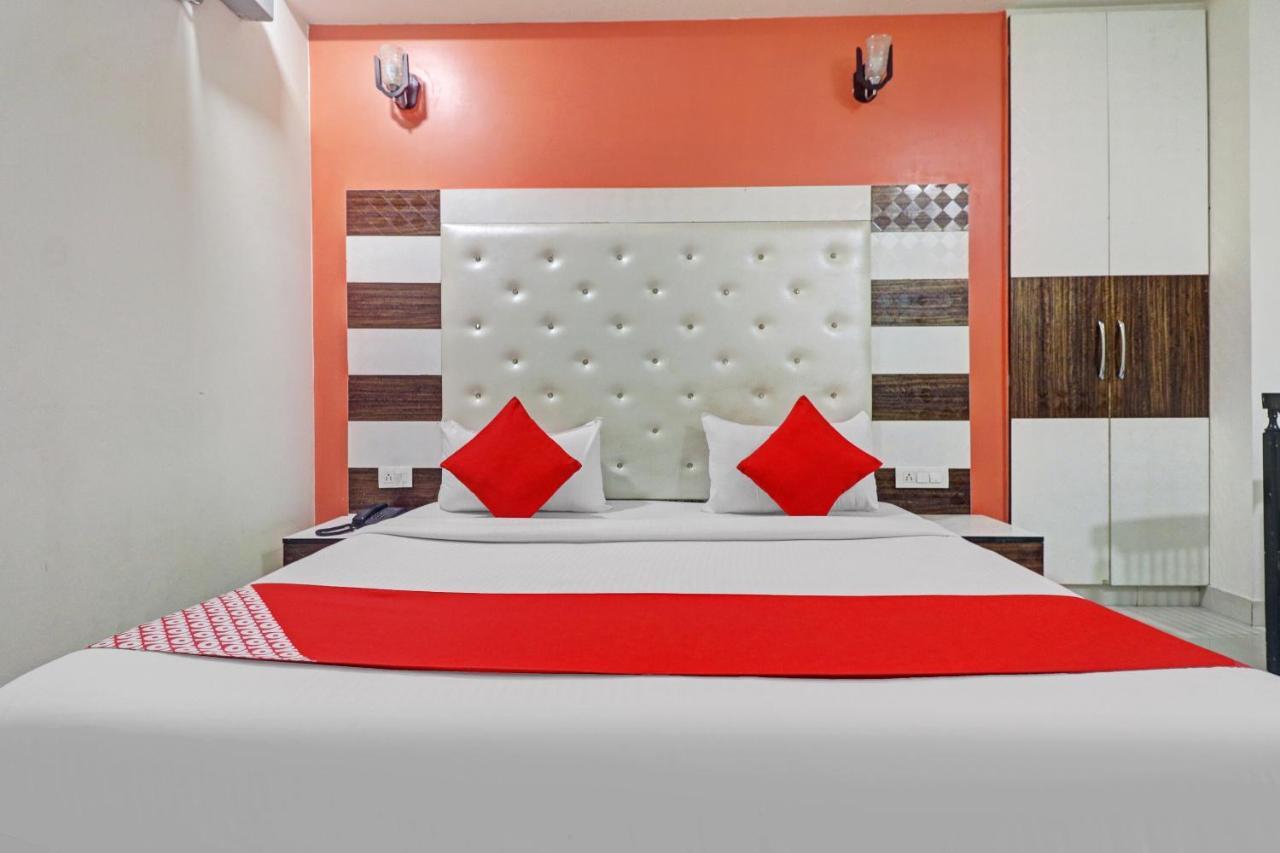 Oyo 12675 Hotel Star Inn New Delhi Ngoại thất bức ảnh