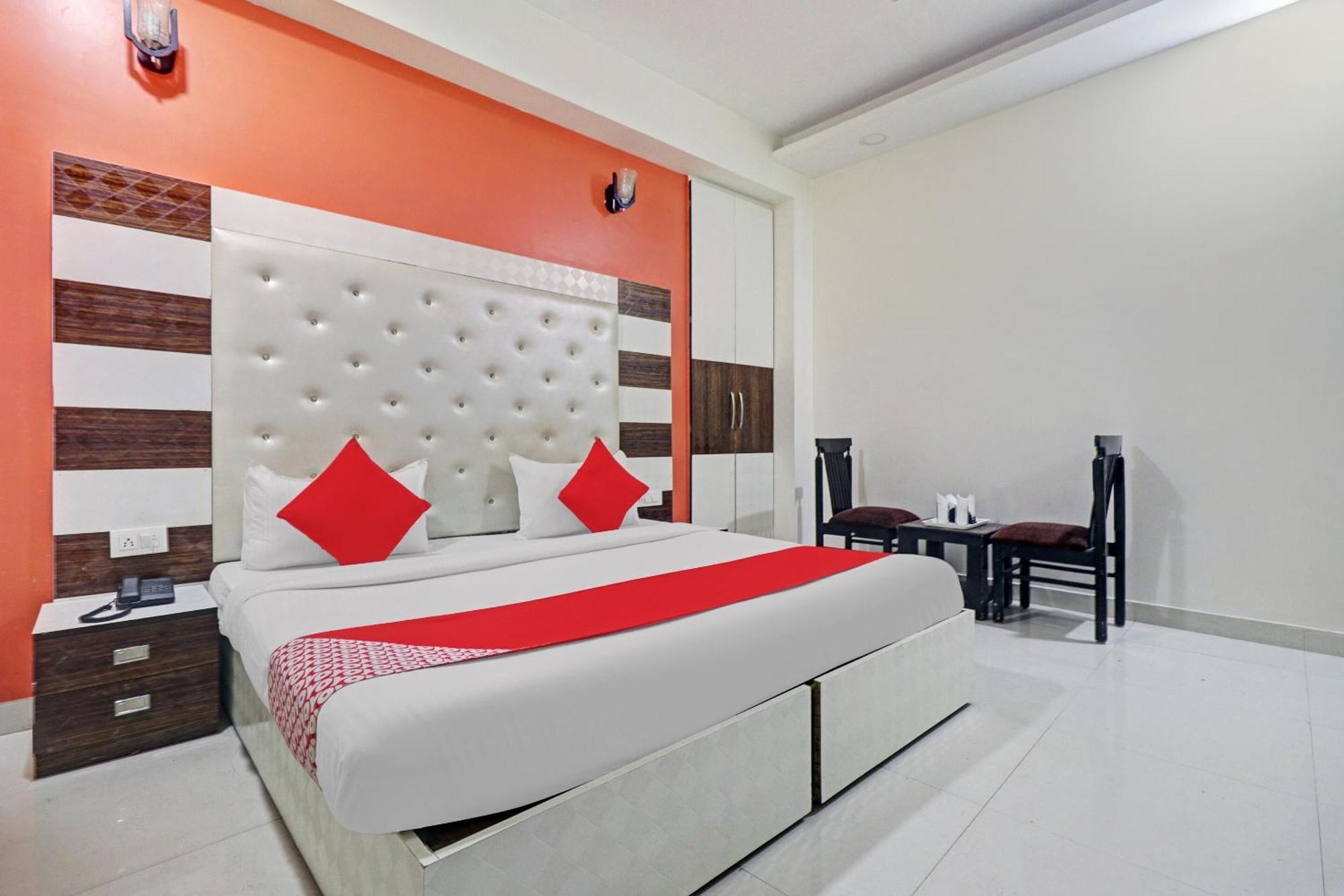 Oyo 12675 Hotel Star Inn New Delhi Ngoại thất bức ảnh